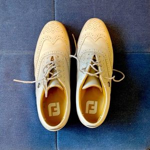 Women’s size 7 Foot Joy golf shoes